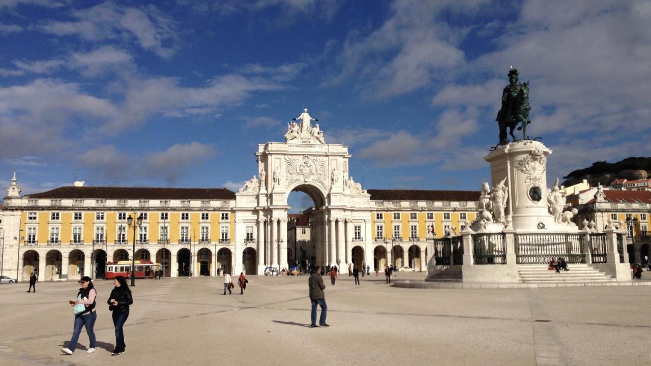 Bairrus Lisbon Apartments - Cathedral Esterno foto